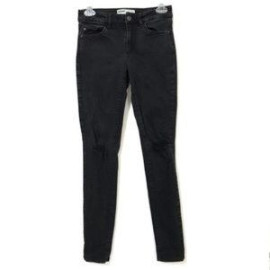 Black skinny jeans